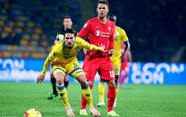 关于谢菲联客场击败阿斯顿维拉，取得重要胜利的信息