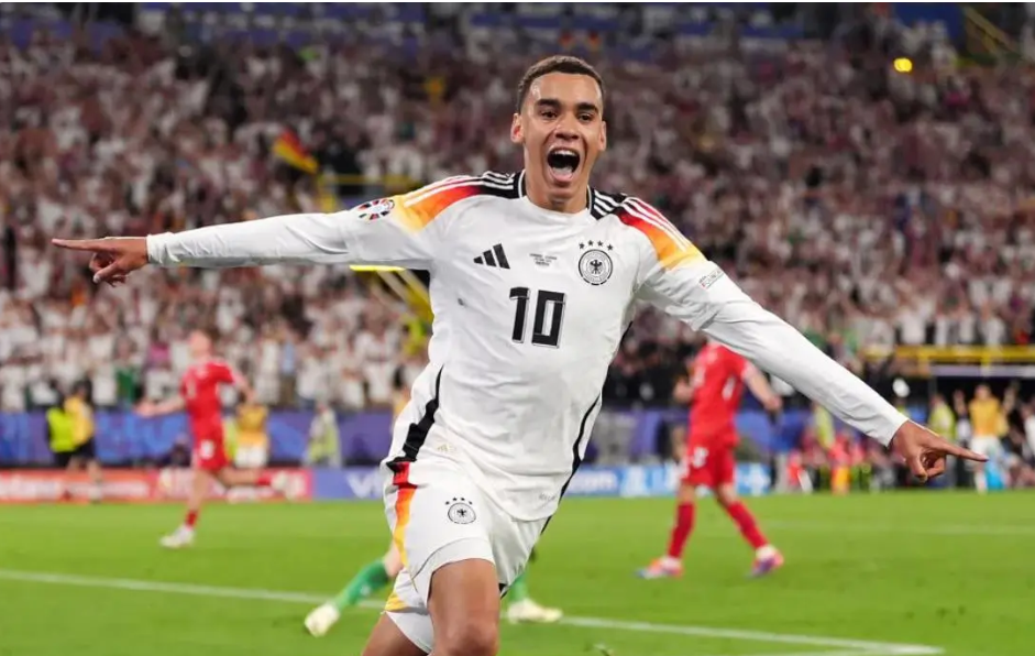 德国队成功晋级欧洲杯预选赛