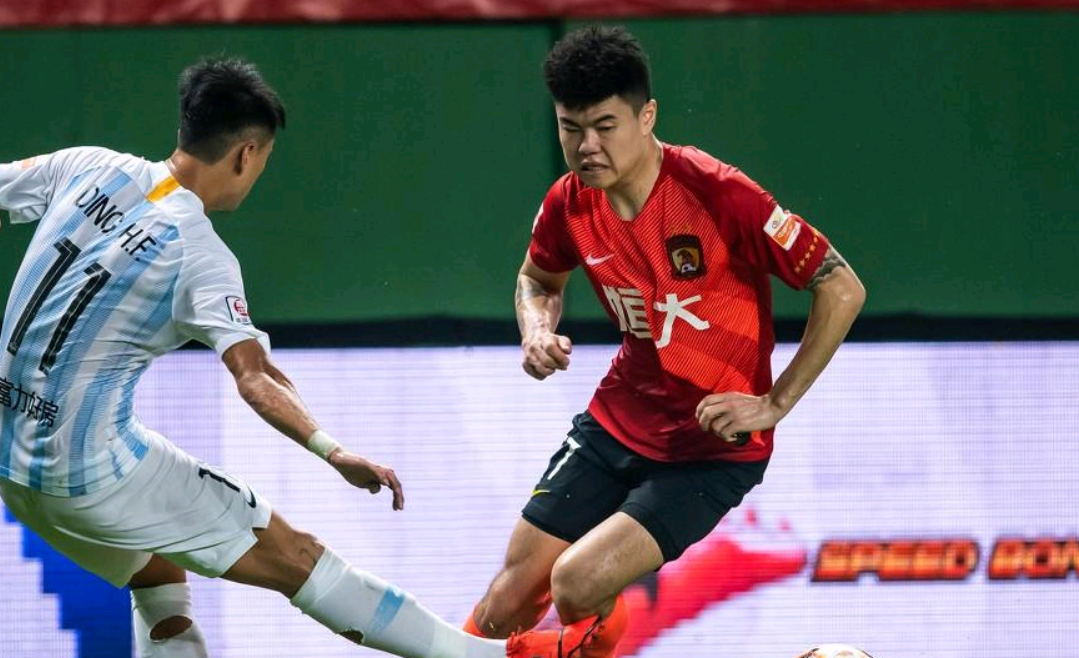 关于广州富力主场逼平广州恒大,迎来平局的信息 关于广州富力主场逼平广州恒大,迎来平局的信息