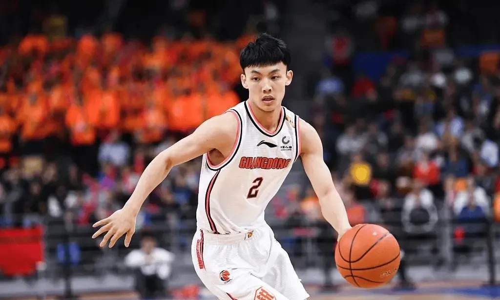 广州队再战吉林,胜利或成定局 广州队再战吉林,胜利或成定局