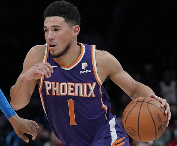 保罗三双，太阳客场胜拓荒者