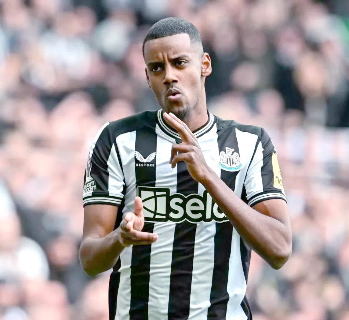 纽卡斯尔扭转局面，取得重要胜利的简单介绍