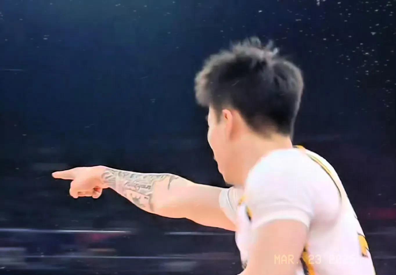 击败对手！足球场上的绝对霸主