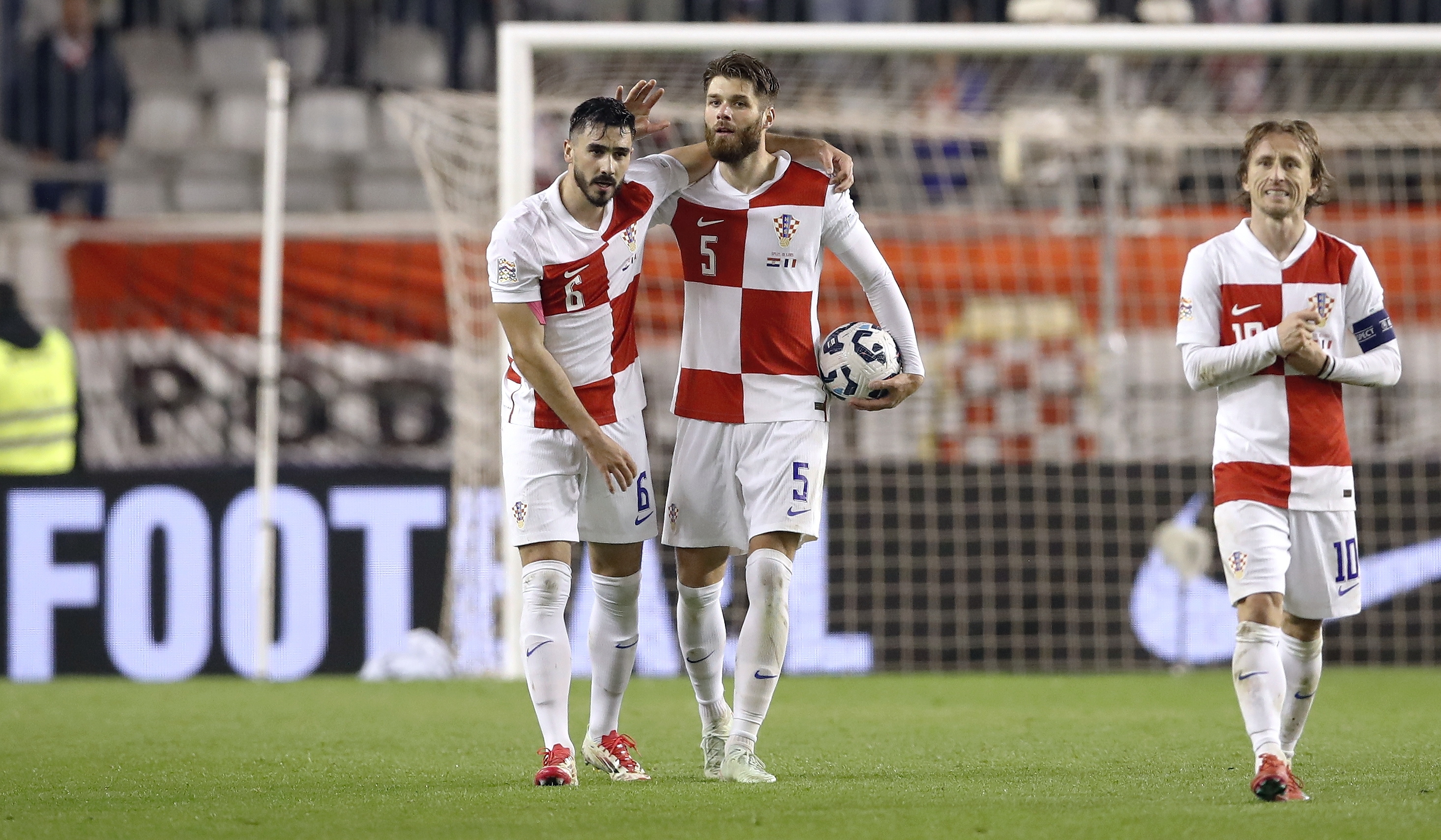 欧预赛比赛：克罗地亚主场大胜摩黑的简单介绍