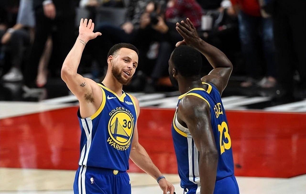 勇士赢得冠军,总决赛将上演巅峰对决 勇士赢得冠军,总决赛将上演巅峰对决