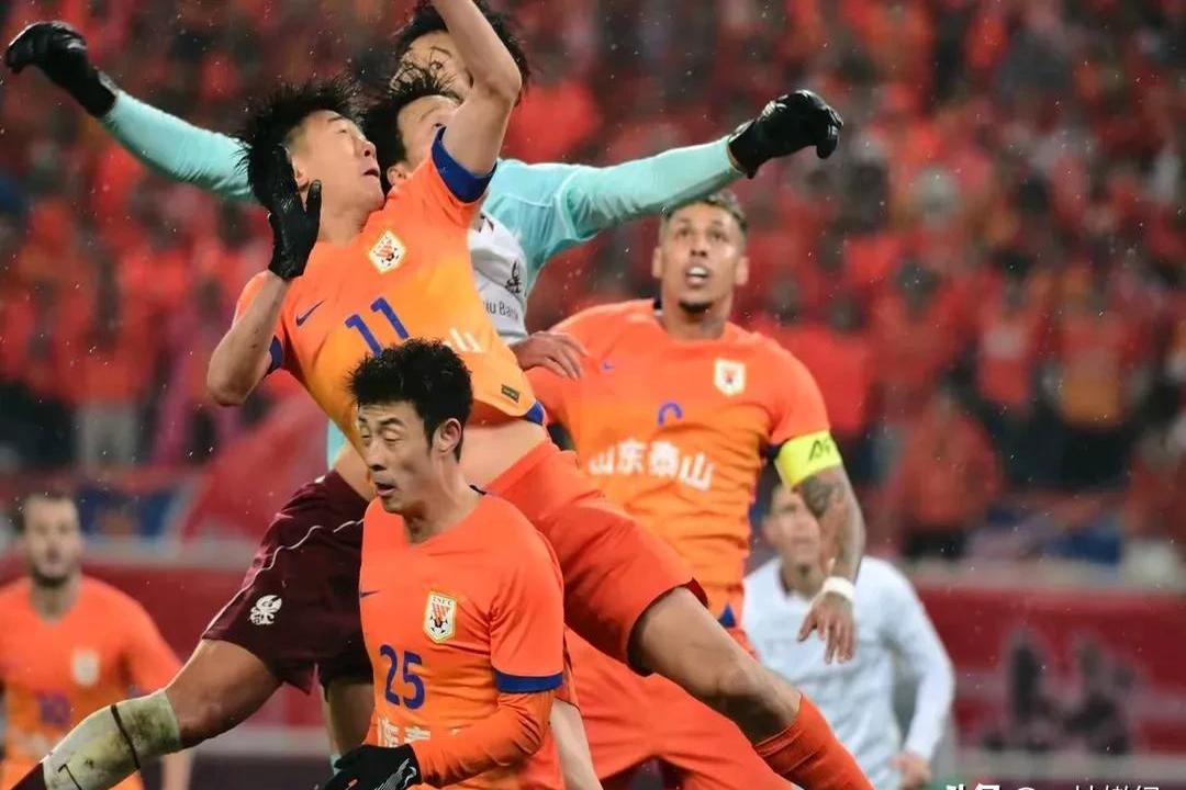 关于精彩对决！双方为取得胜利拼尽全力的信息