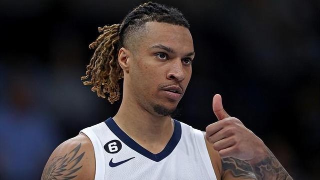 灰熊队主力遭遇伤病困扰,球队整体表现受到影响 灰熊队主力遭遇伤病困扰,球队整体表现受到影响