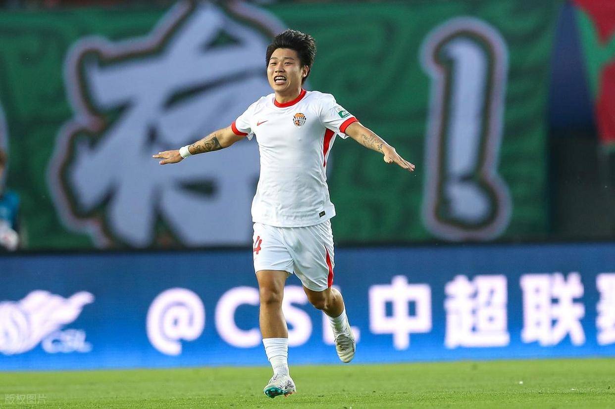 战火蔓延，足球比赛再次开启