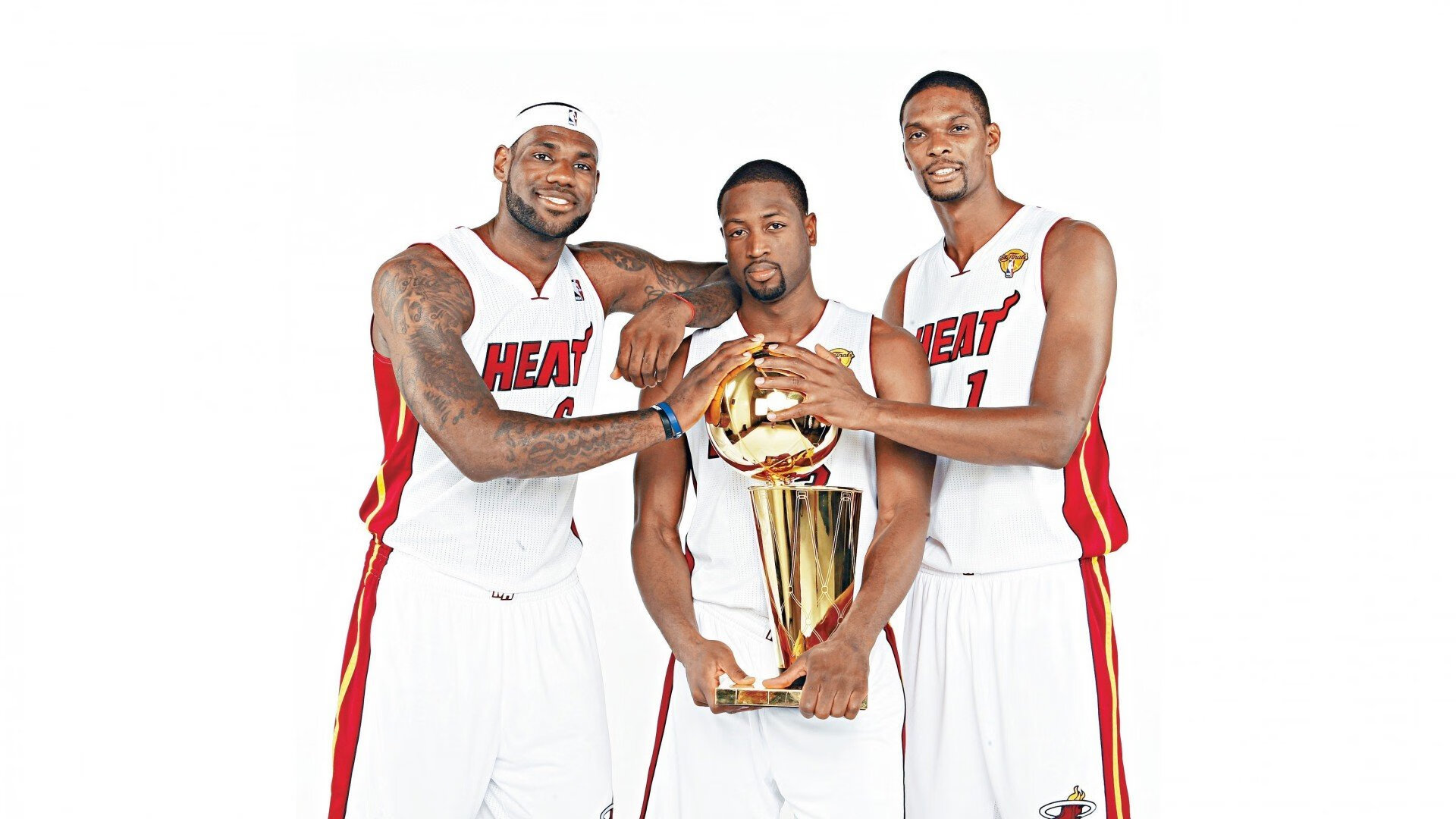 铁血时刻,当国王绝杀山西,布克在F1街道赛接管比赛