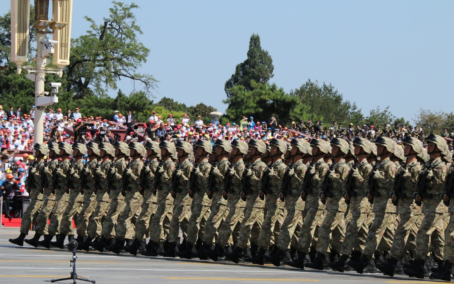 压哨绝杀!瑞士惊险击败尼斯,克瓦拉茨赫利亚一球封神