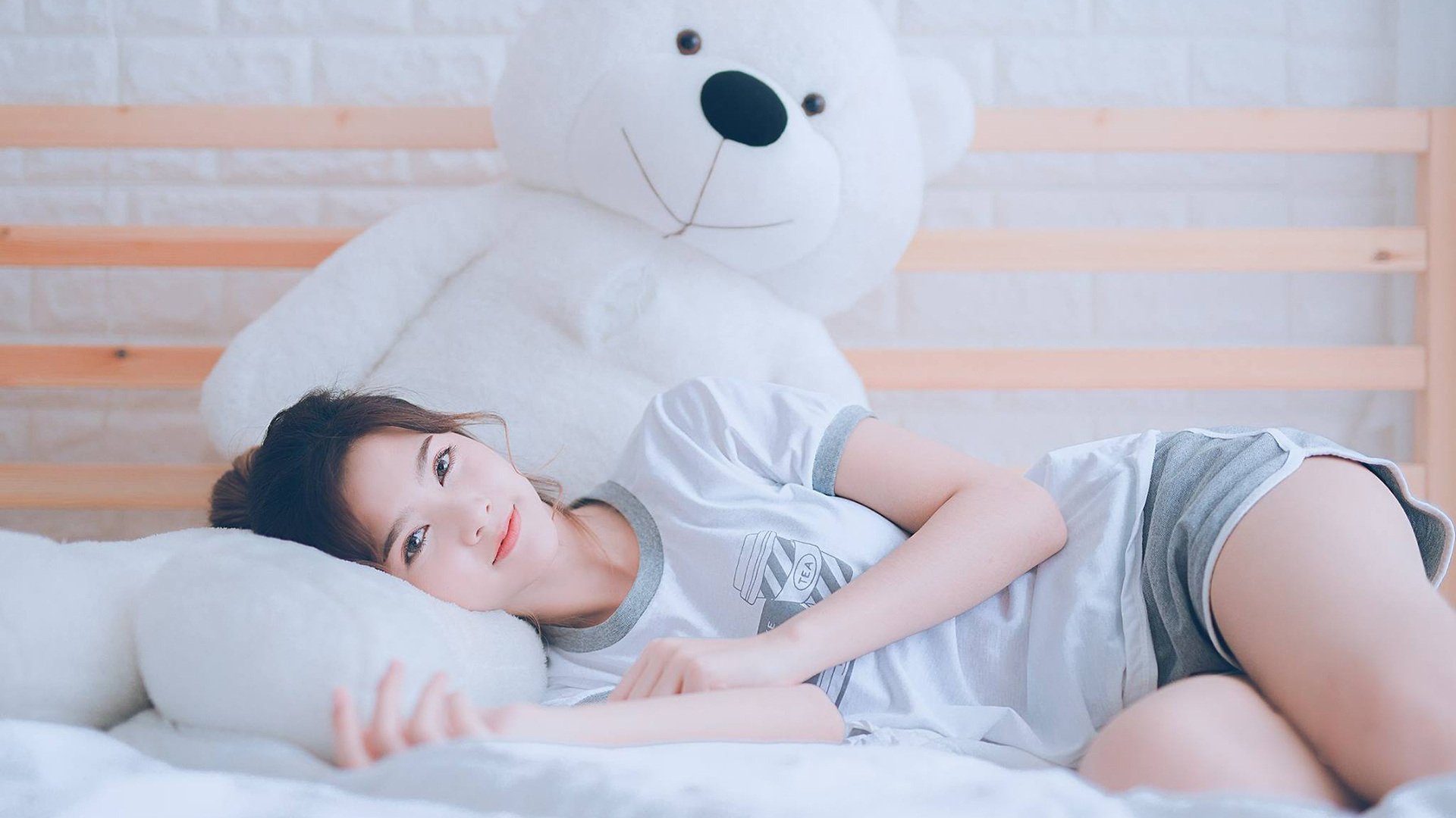 绿茵烽火连天，篮坛雷暴乍起，跨越体育疆界的竞技交响