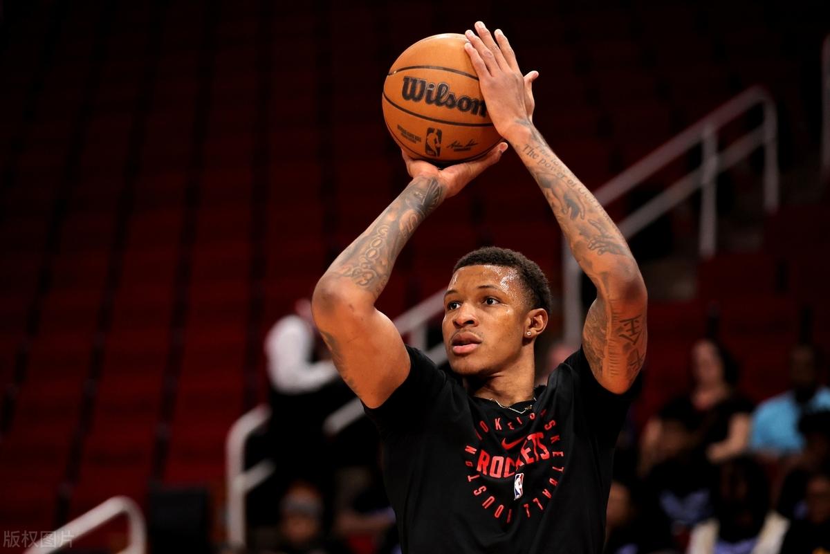 范弗利特关键制胜，辽宁队鏖战太阳