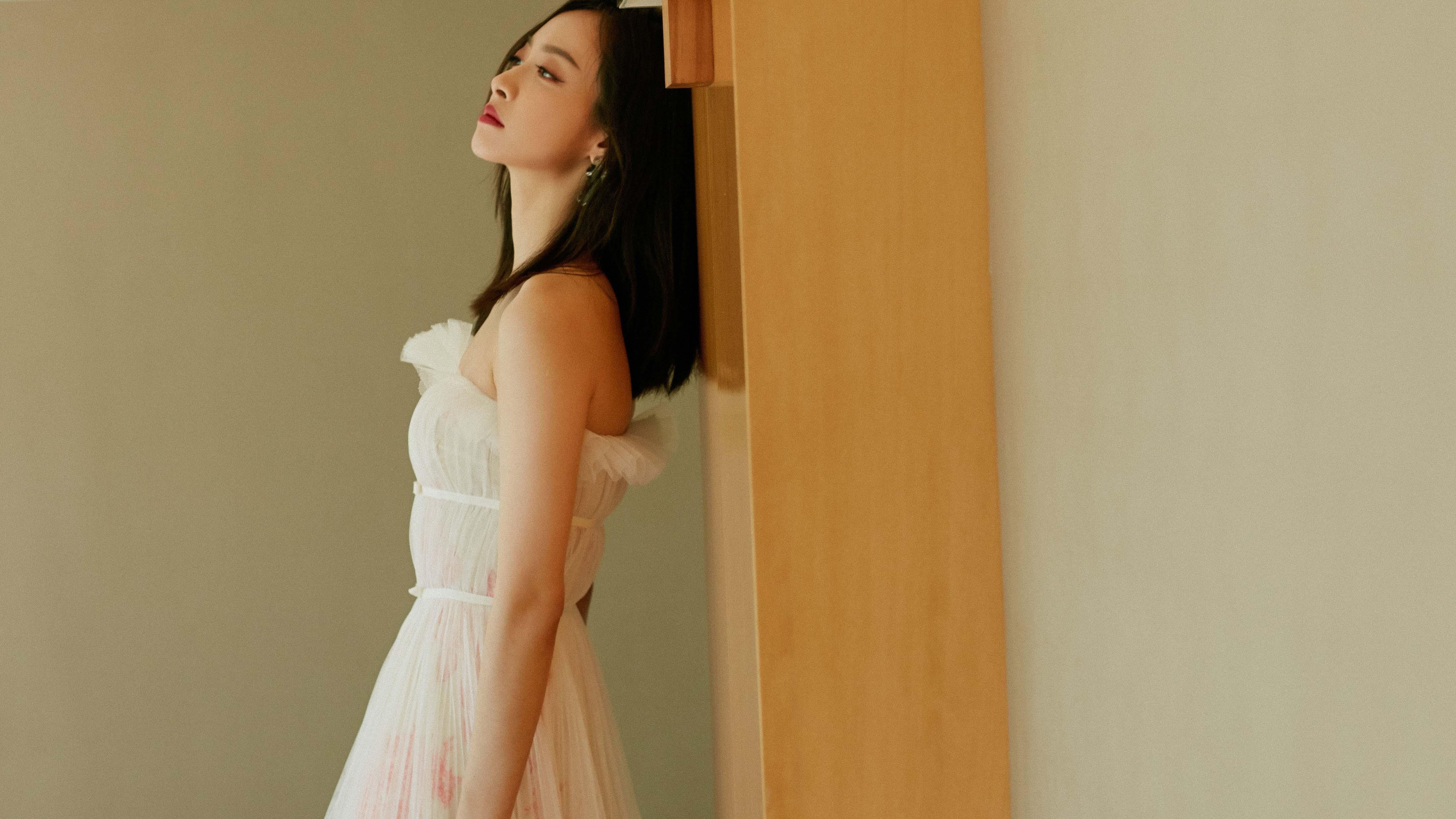 东方铁骑的坚韧与洛城巨兽的咆哮，当辽宁战胜灰熊，浓眉主宰赛场